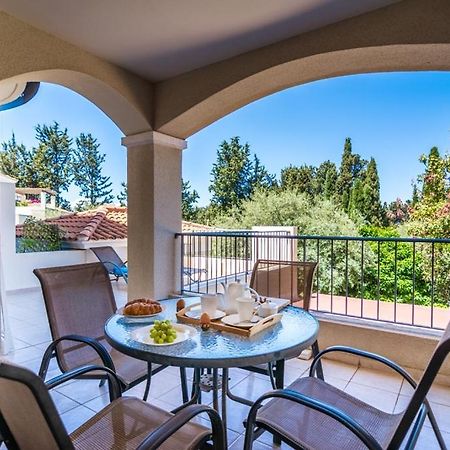 Cozy Apartment In Paphos Beautiful Complex Eksteriør bilde