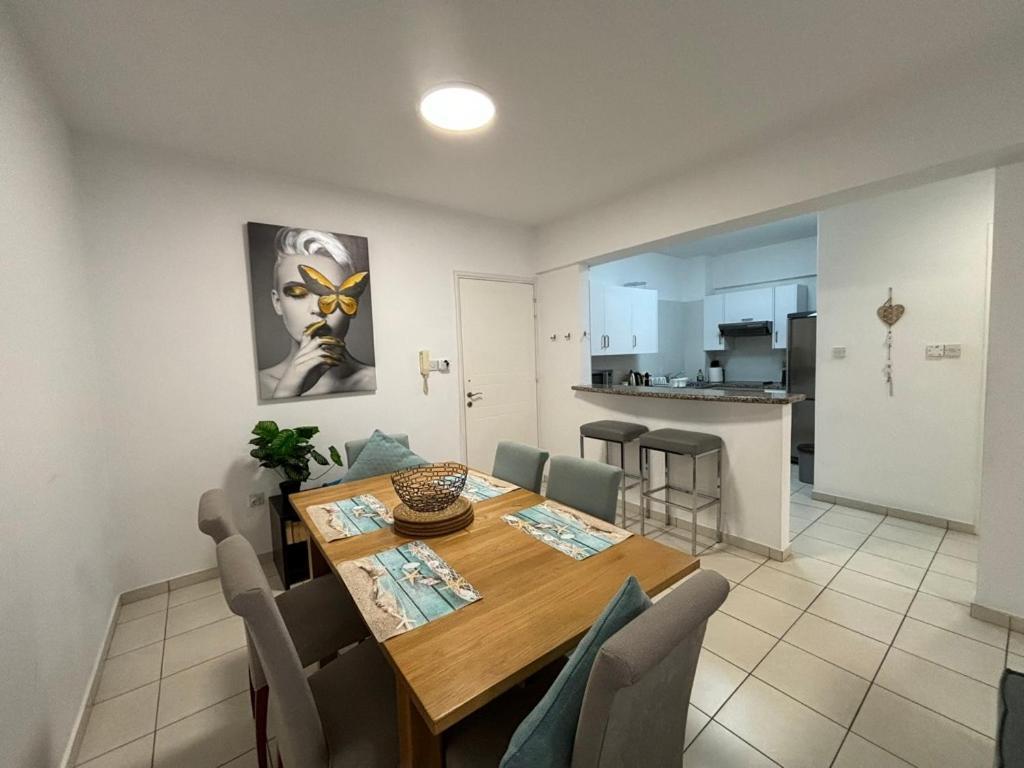 Cozy Apartment In Paphos Beautiful Complex Eksteriør bilde