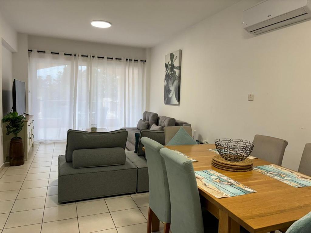 Cozy Apartment In Paphos Beautiful Complex Eksteriør bilde