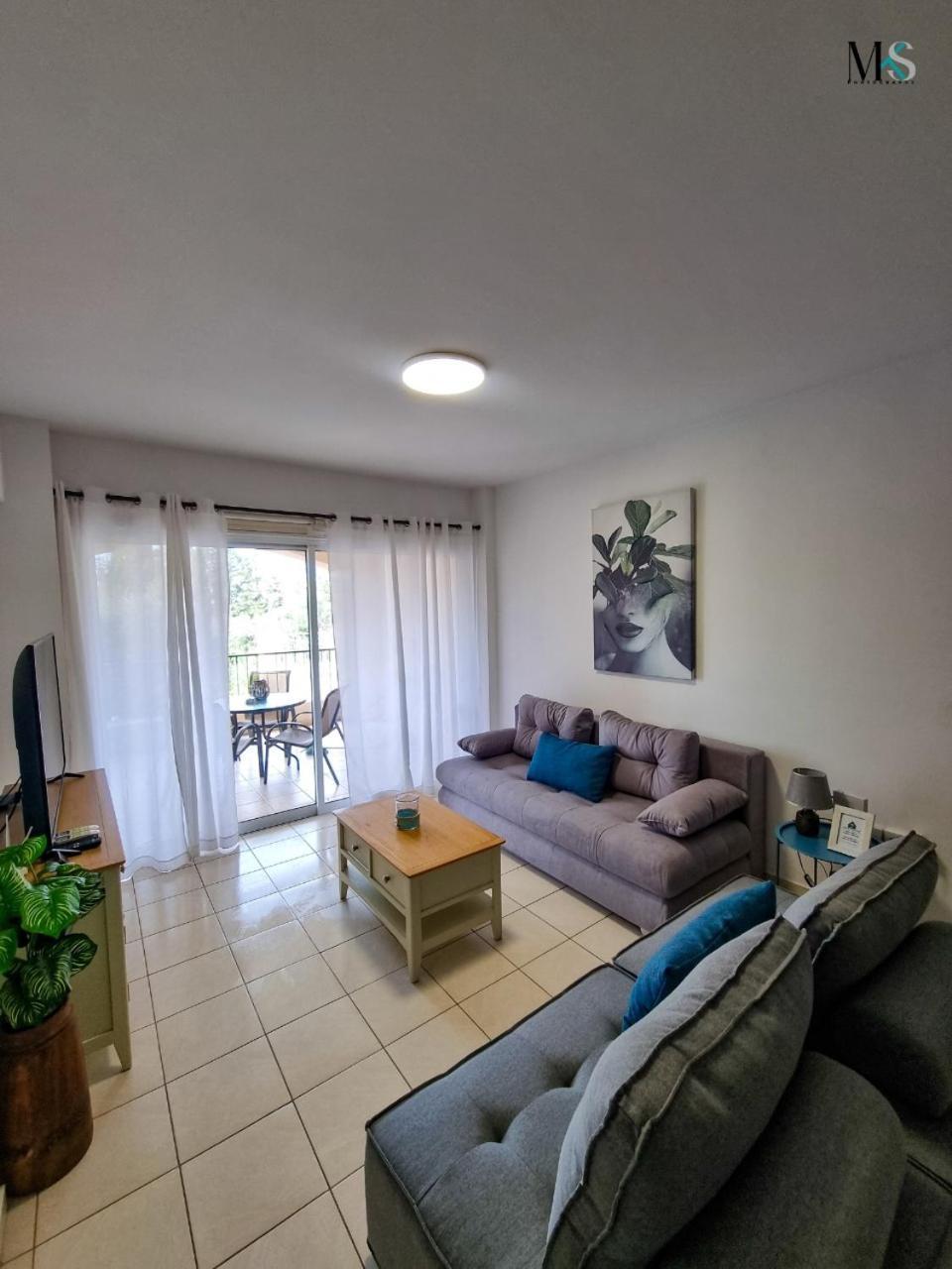 Cozy Apartment In Paphos Beautiful Complex Eksteriør bilde