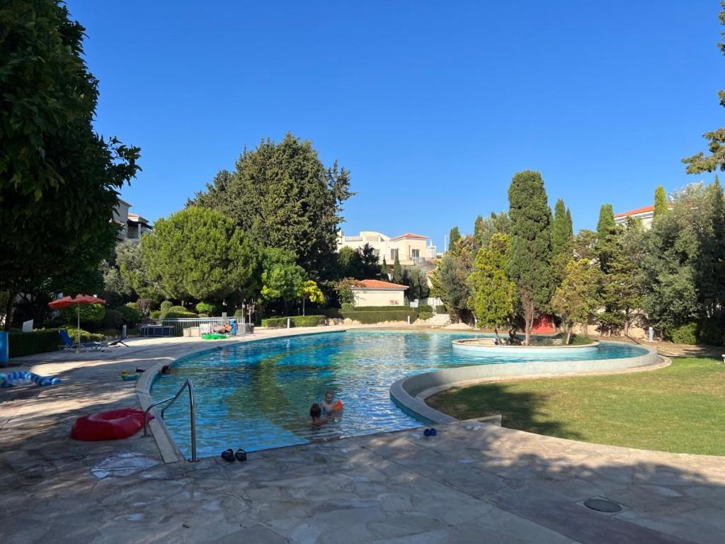 Cozy Apartment In Paphos Beautiful Complex Eksteriør bilde